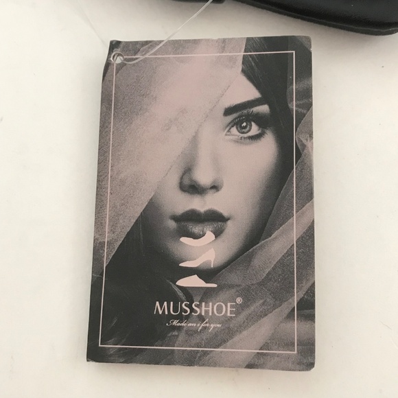 MUSSHOE Slip On Slide Sandals Black Flats Women’s Size 7 NWT - Picture 11 of 16